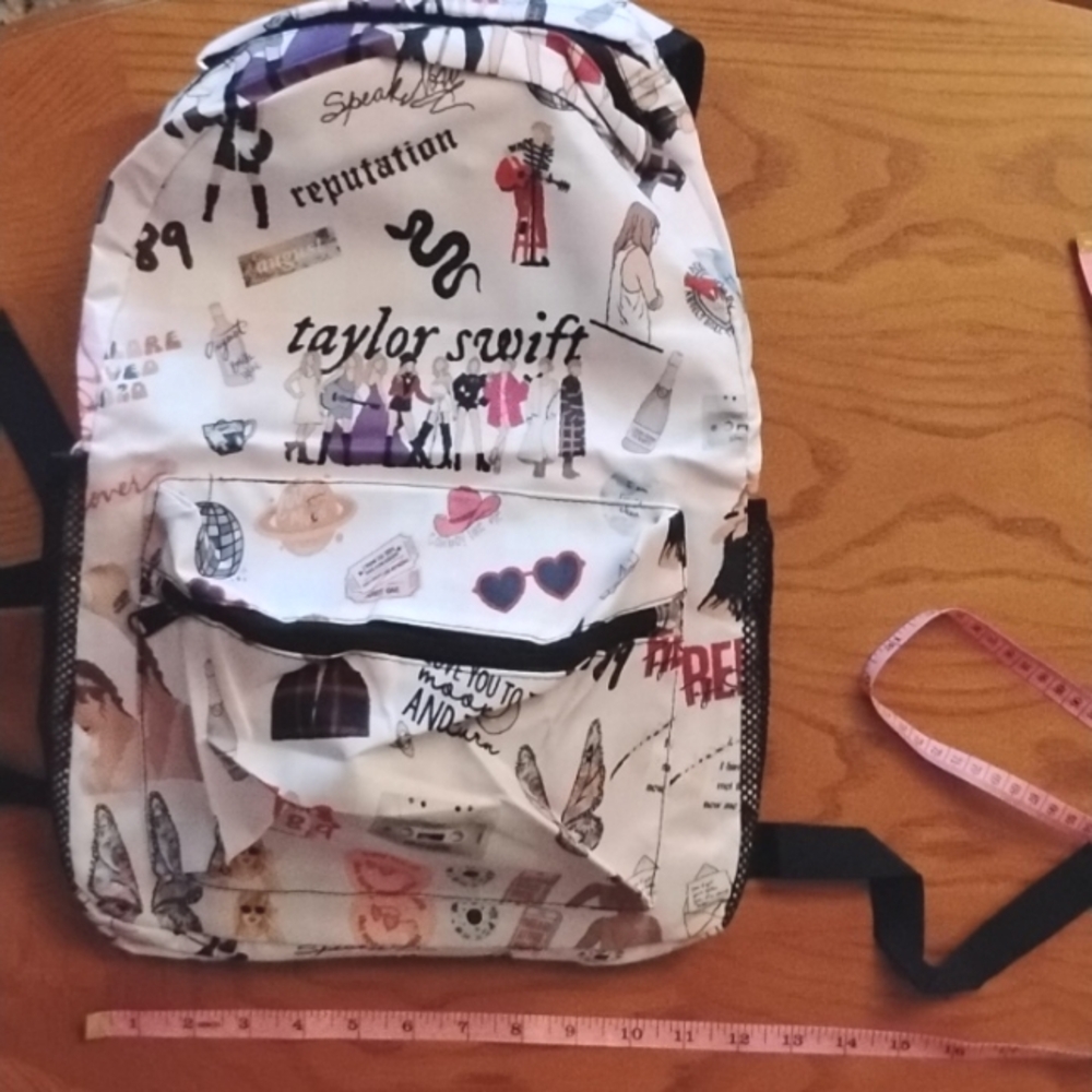 New with out tag Taylor Swift backpack